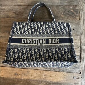 CHRISTIAN DIOR MEDIUM BOOK TOTE. GUARANTEED AUTHENTIC. 💙